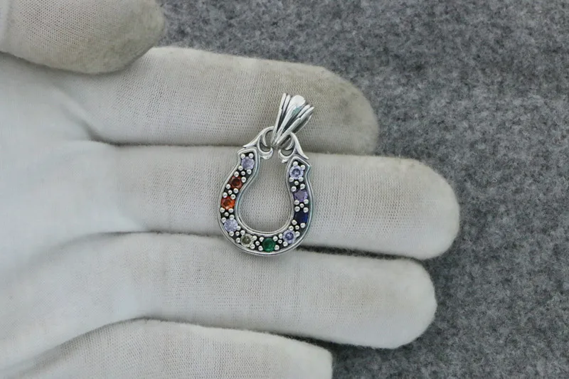 Sterling Silver S925 Hot Selling Retro Made Old Thai Silver Horseshoe Inlaid Colorful Diamond PendantPersonalized Pendant Fashio