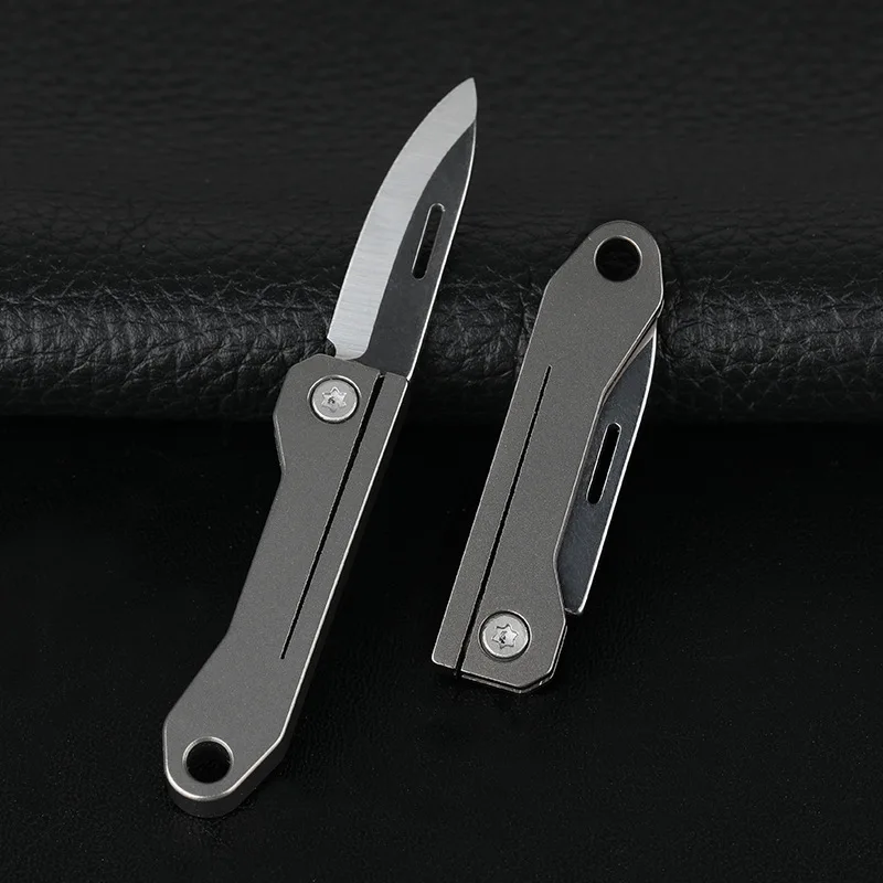 EDC Mini Titanium Knife Sharp Camping Fruit Folding Knife Unpacking Express Knife Portable Keychain Emergency Pendant Knife Gift