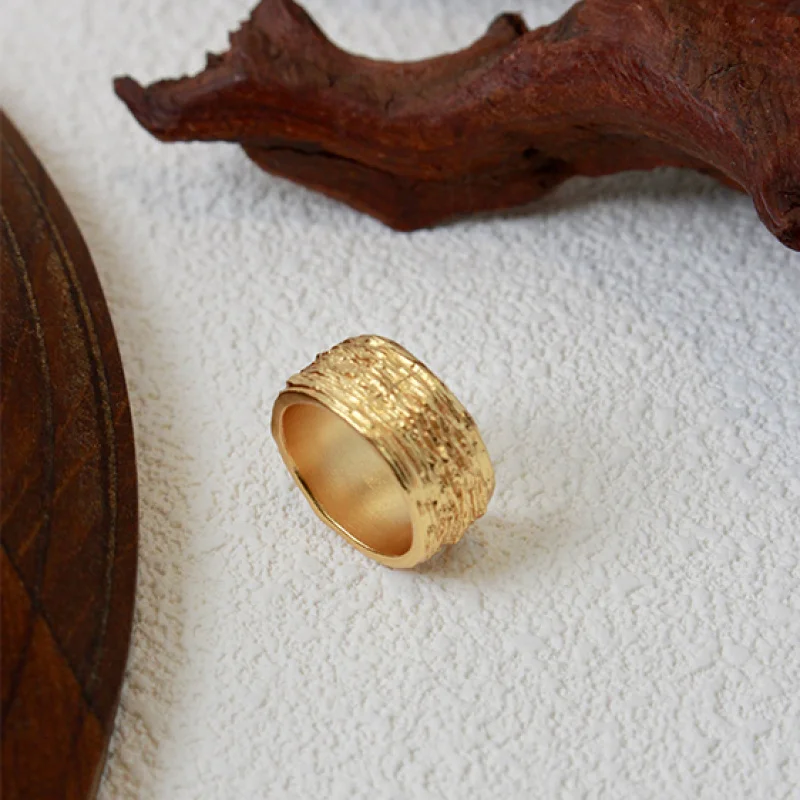 Litheline 24K Gold Plated Brass Wood Grain band Ring Solid Anti-Tarnish Plating Lightweight Comfort Minimalist Jewelty view 2