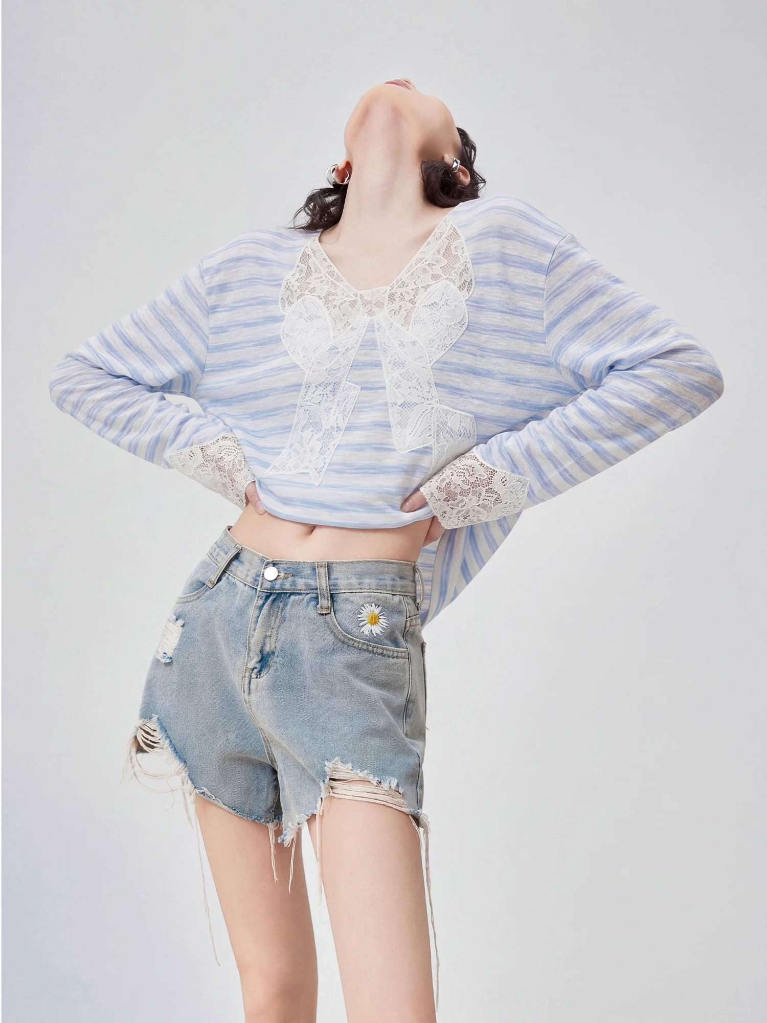 

Синяя кружевная полосатая женская футболка с длинными рукавами и узлом, свободного кроя, универсальная базовая футболка в корейском стиле