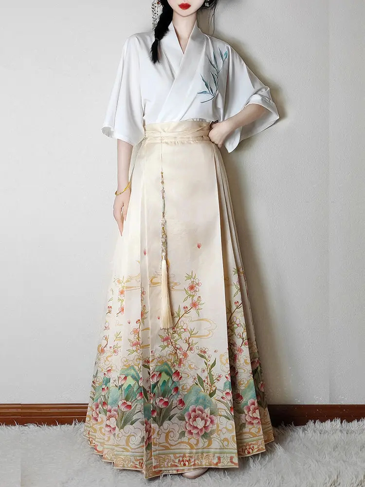 

Modern Chinese Ma Mian Skirt - White Hanfu Dress with Floral Print, Horse Face Skirt Elegant Traditional Costume for Women