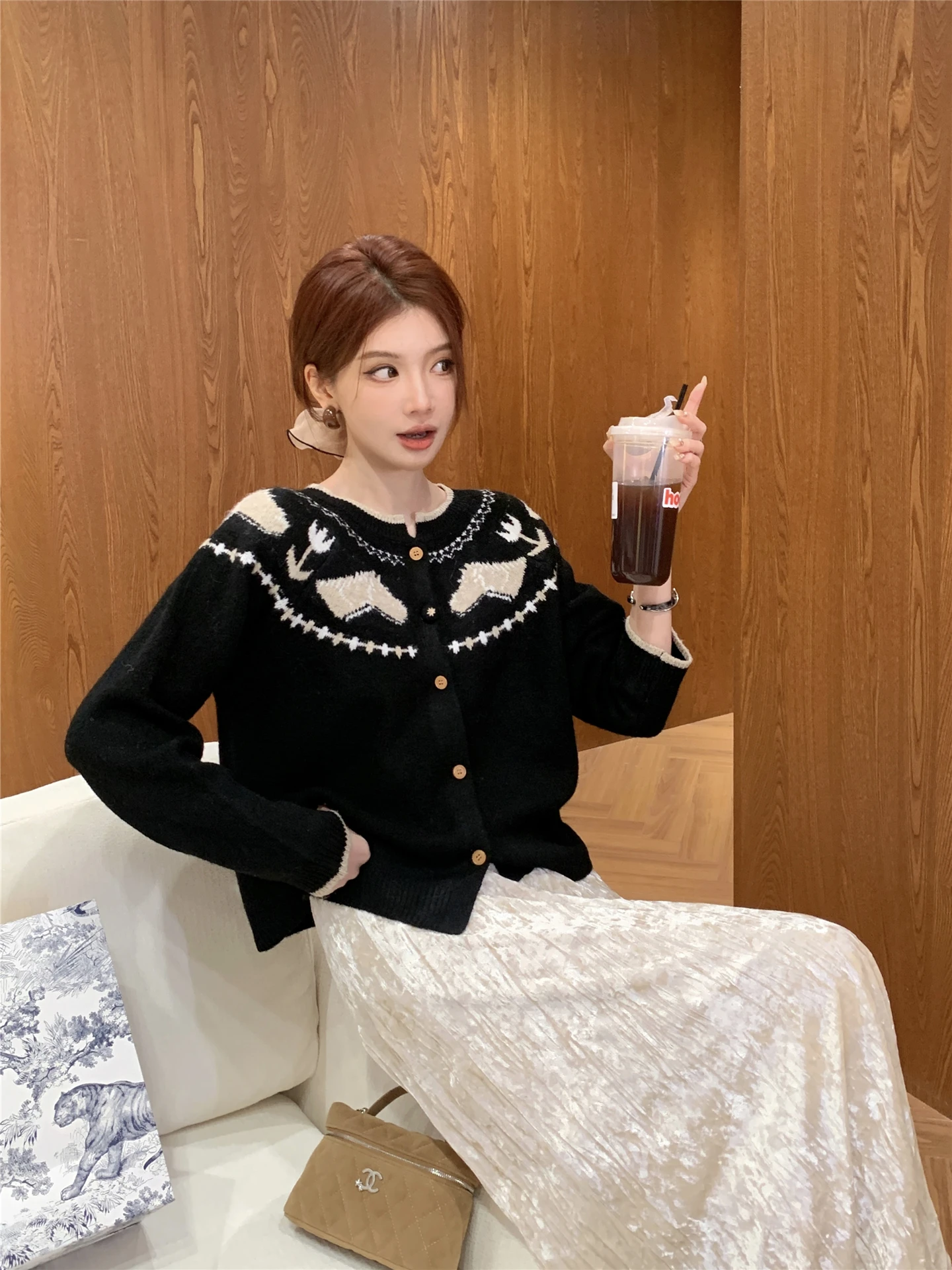 

Faionable Cheeseater Knitted Woolen Sweater Coat Women's Loose Fit Long Sve round Ne Warm Outerwear for Commuting An...