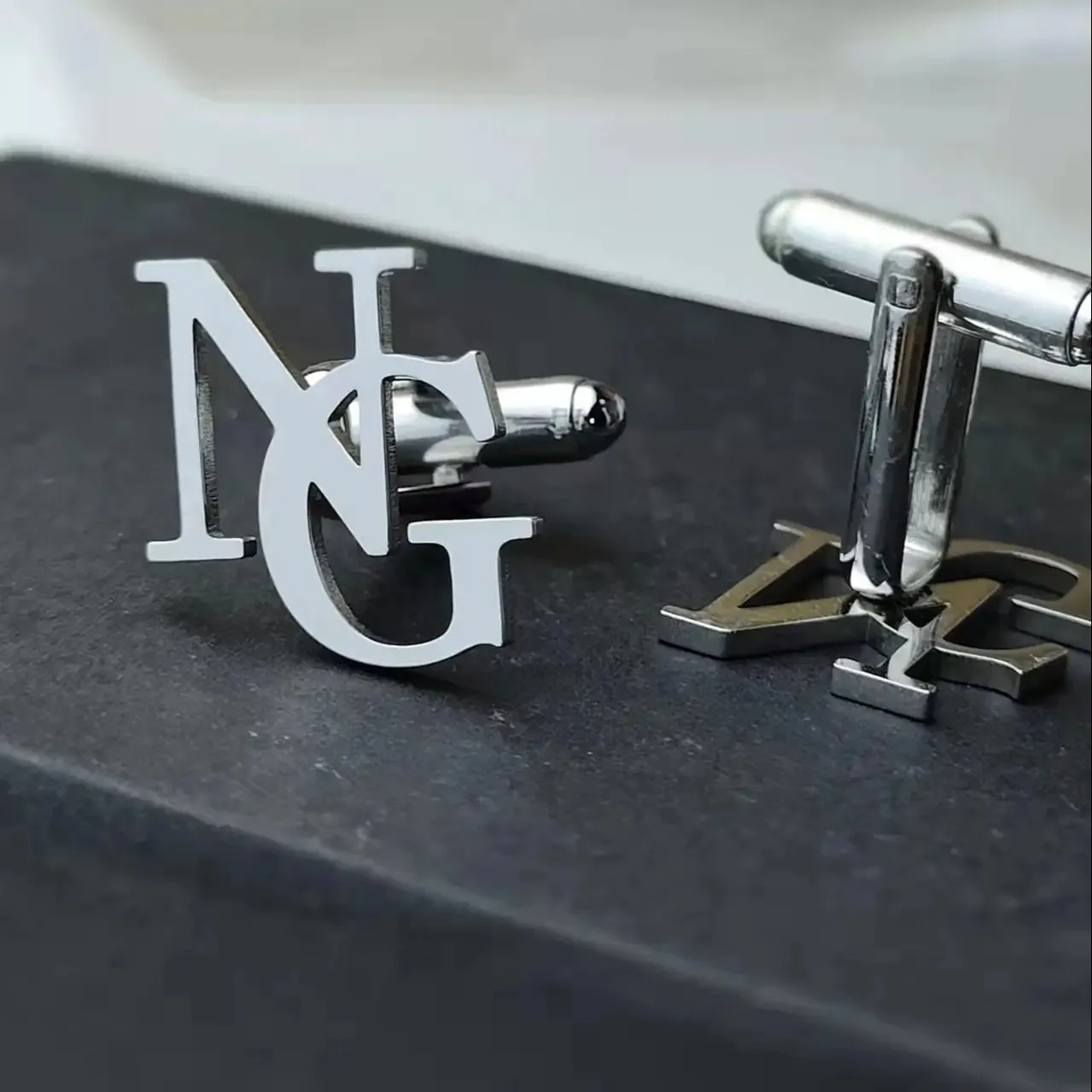 Custom Name Cufflink for Men Woman Personalized Initial Letter for Suit Anniversary Wedding Gift Metal Stainless Steel Jewelry