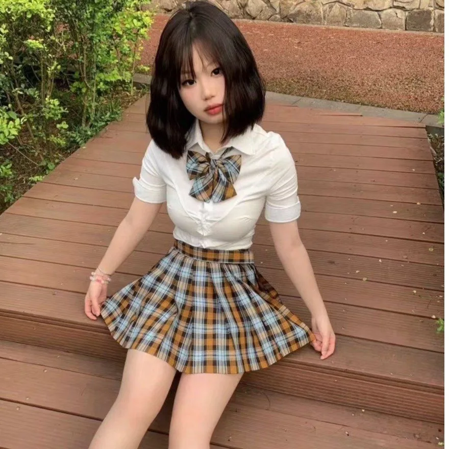 

American Sle Japanese College Wind ort Skirt Set with Pleats ort Sve White irt Two Piece Set for Women 8-25 Years...