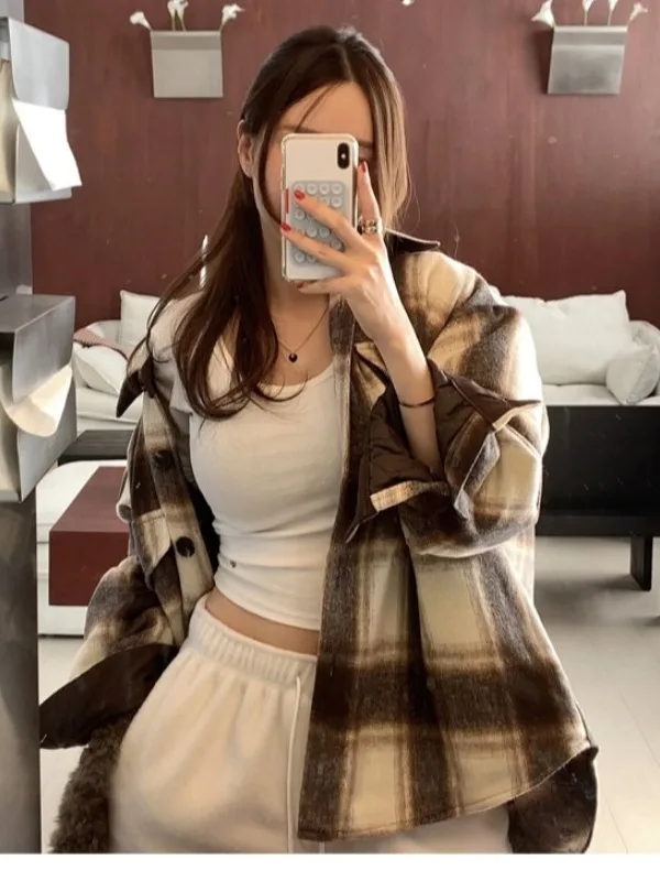 

Winter Thiened Woolen Coat Women Chic Retro Loose Mid-Length Cotton Lined Warm Woolen Jaet New Sle 2025 from China