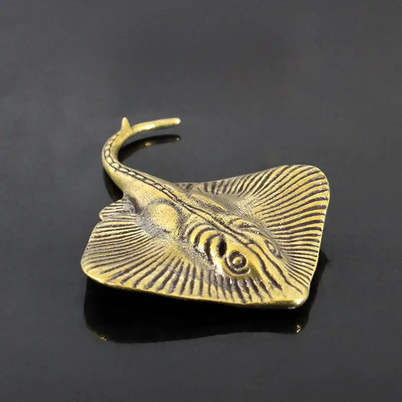 Miniature Statue of Devil Fish Brass Tea Pet Sea Animal Ornament Decorations Keychain Accessoriest Home Decor