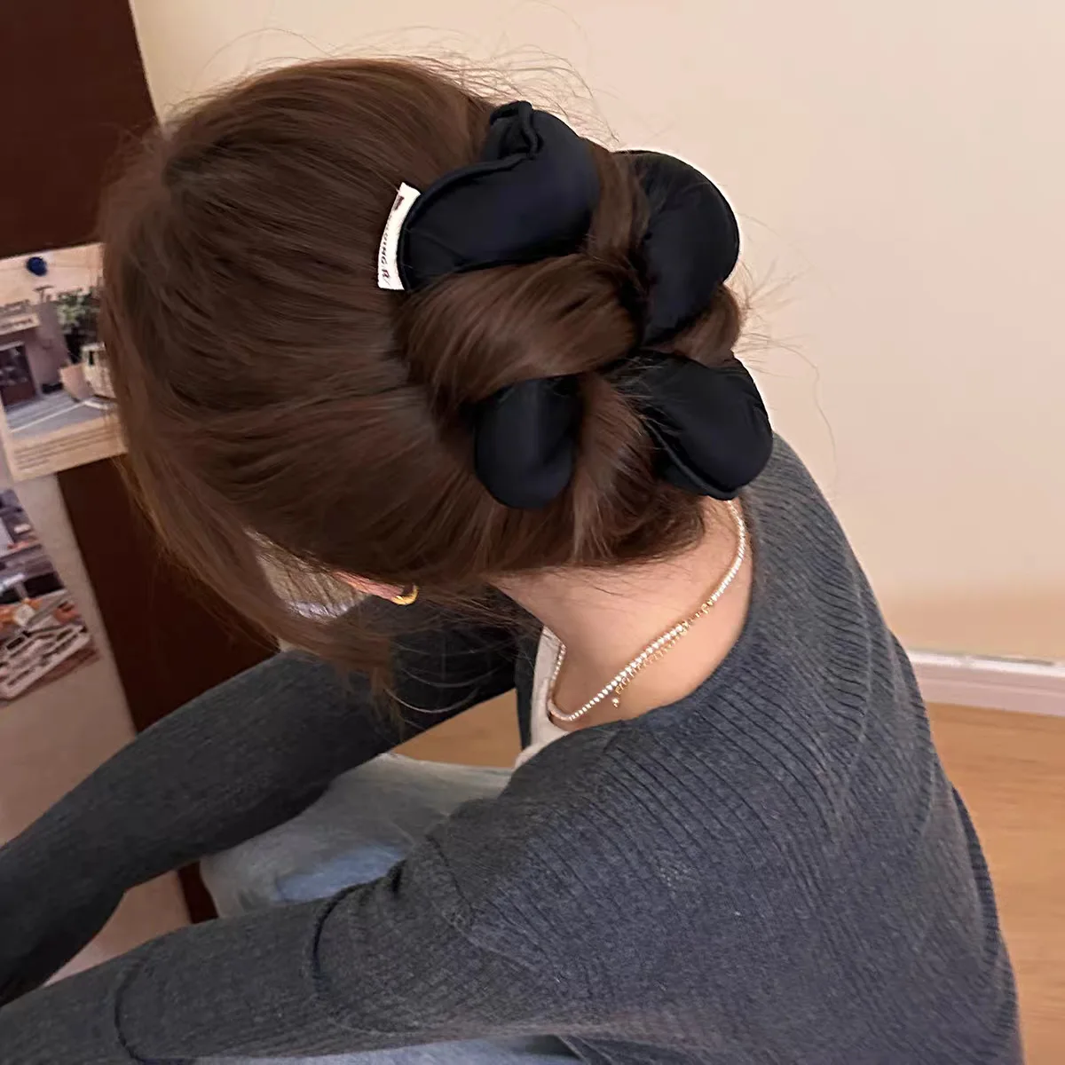1pc Sleep Elastic Ponytail Holder Hair Scrunchies for Women Hair Accessories Girls Soft Solid Satin Filled Big Bands - view 4