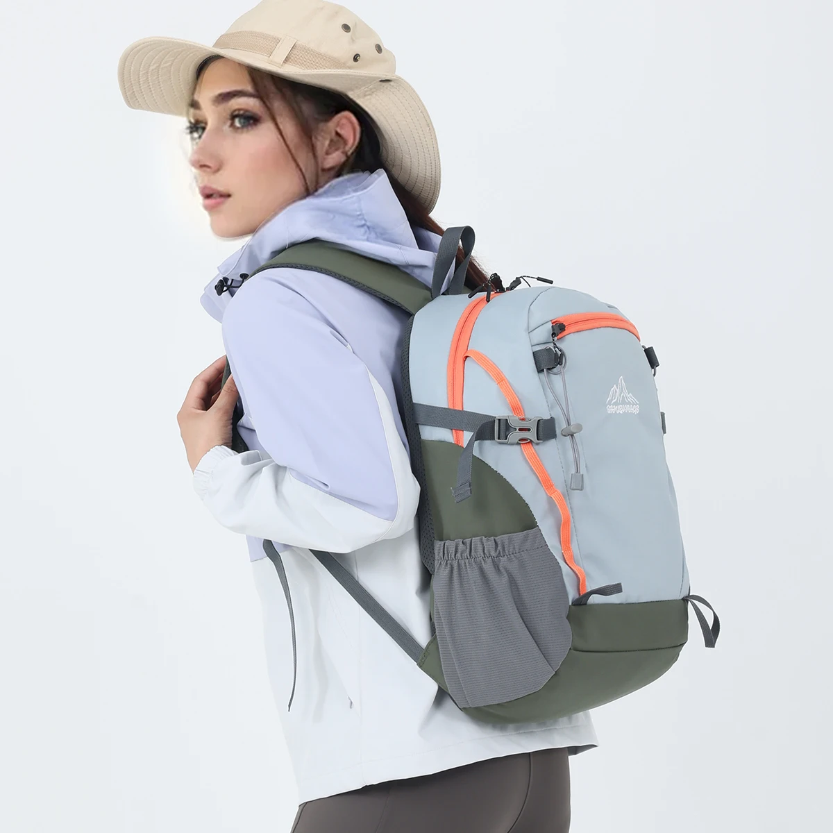 Logo high-end custom-made lightweight sports commuter outdoor professional waterproof backpack fashion backpack exclusive diy