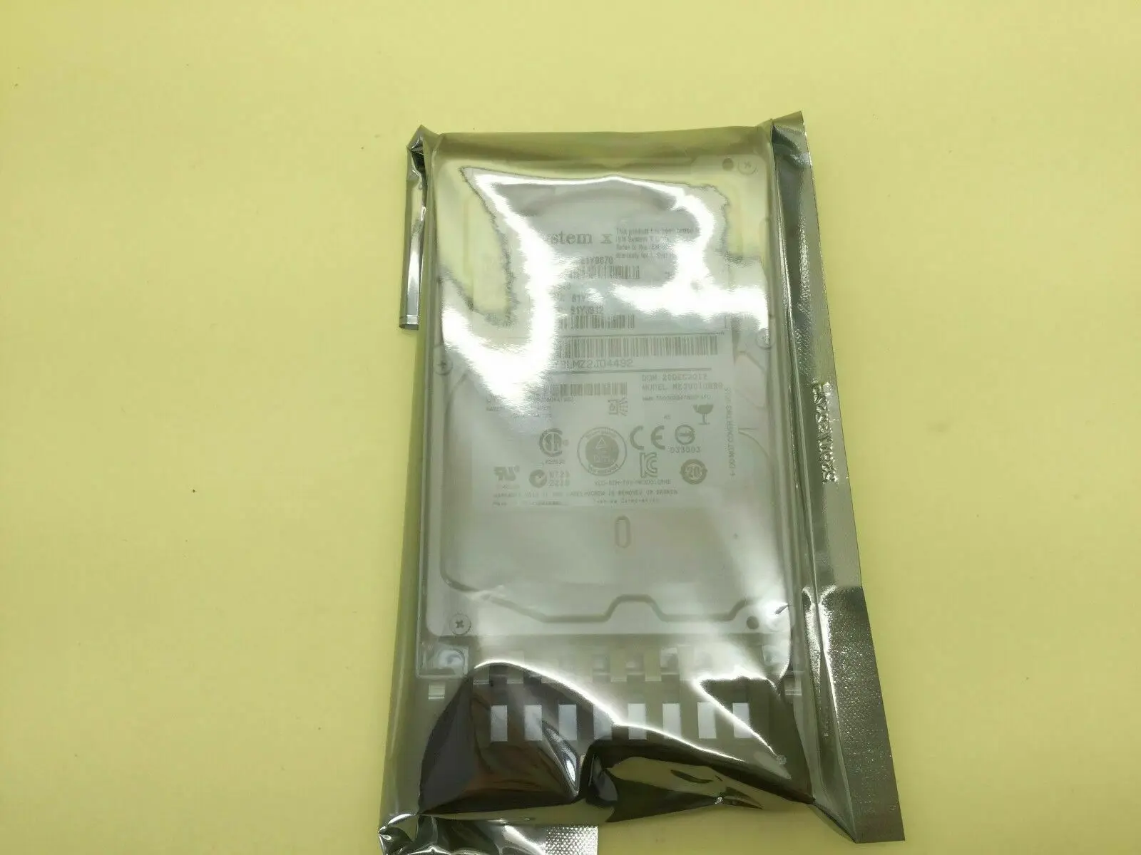 Imagem -03 - para 81y9670 Ibm 300gb 15k Sas 6gbps 2.5 Disco Rígido Hdd 81y9671 81y3812 Horas