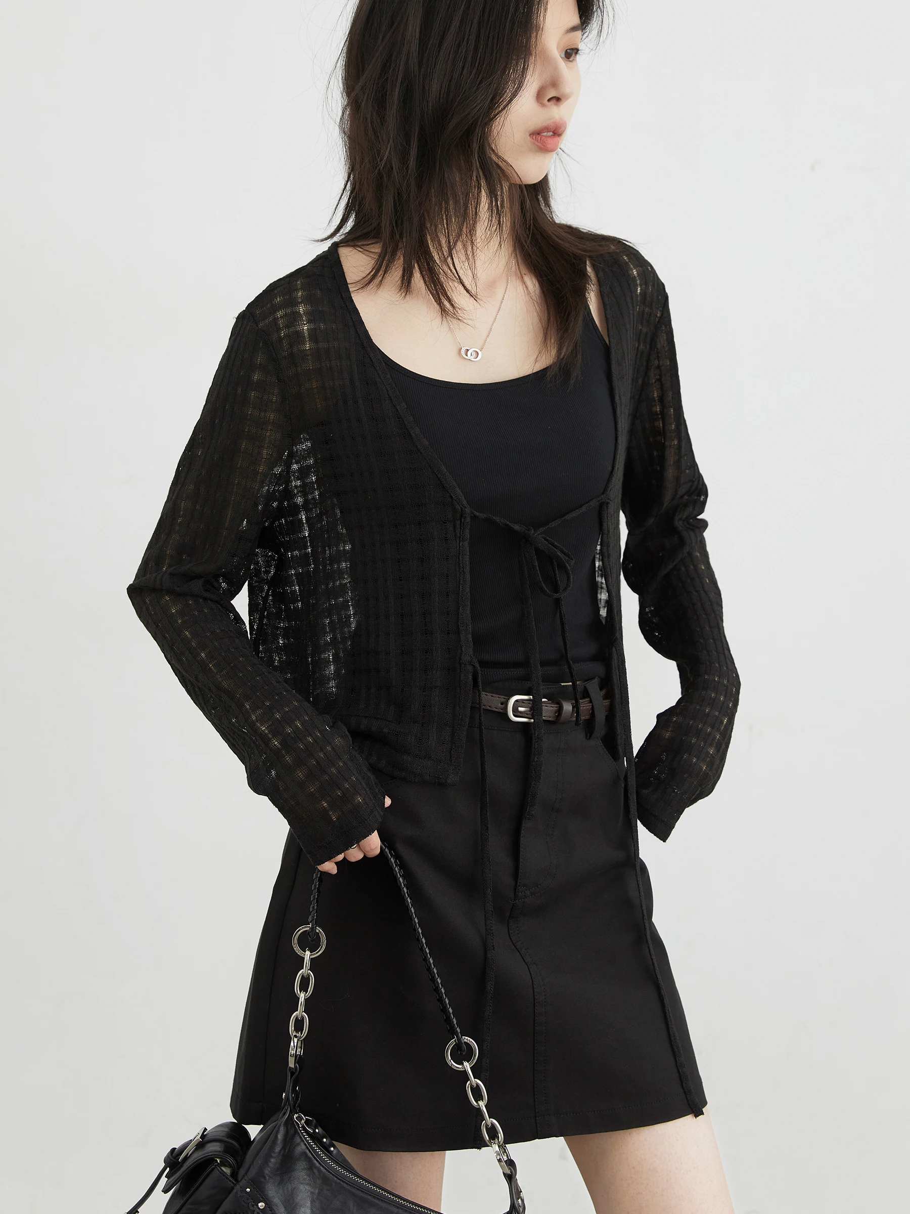 CHIC VEN レディース カーディガン ゆったり カジュアル 無地 Vネック レースアップ ニット セーター 透かし編み 女性用 ショートコート 春秋 2025