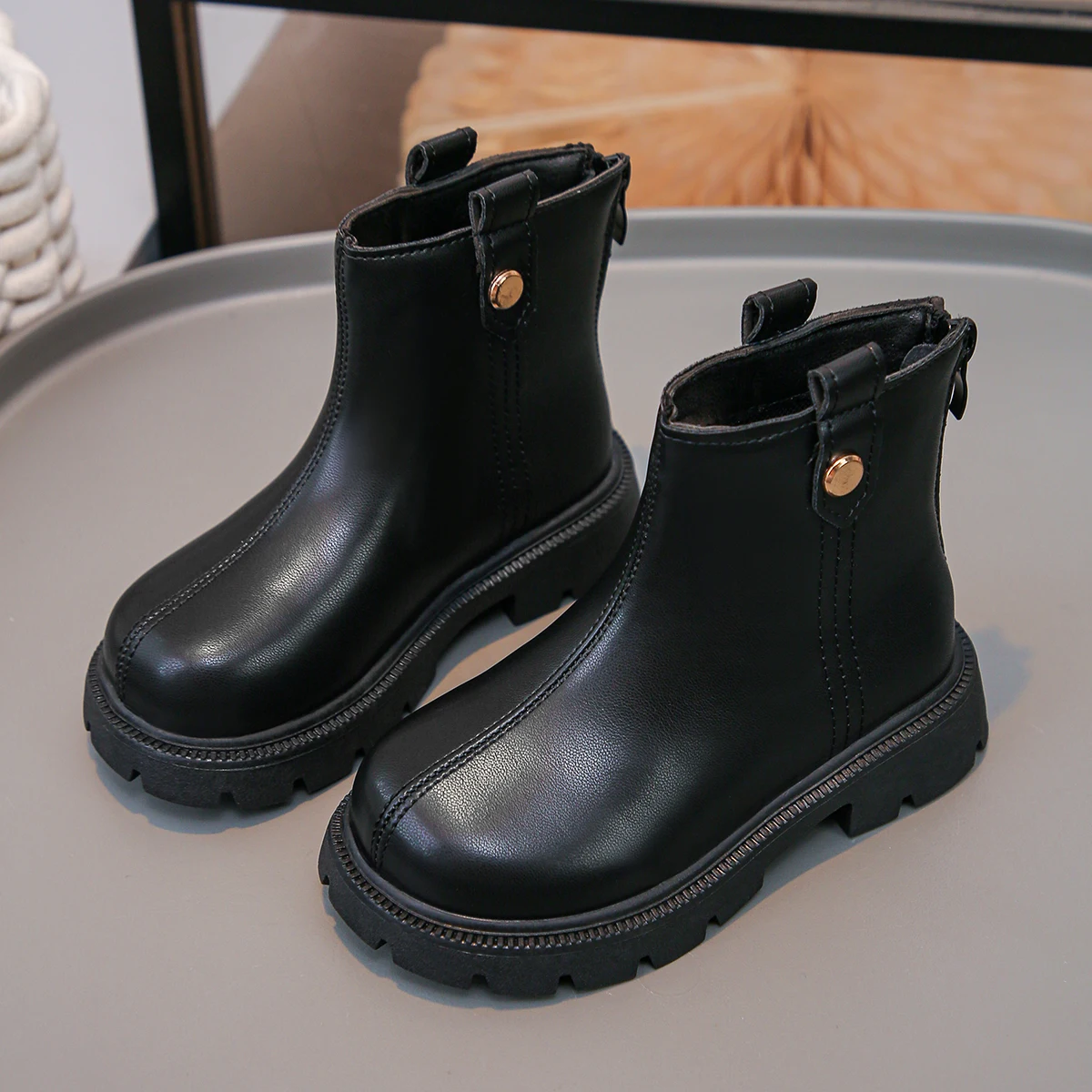 A Pair of Classic, Simple, Versatile Autumn and Winter Children's Boots