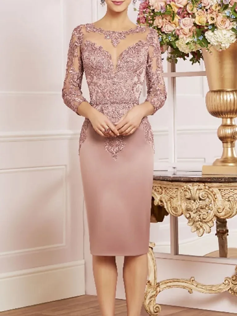 

Dusty Pink Mother Of The Bride Dresses 3/4 Sleeves Sheath Sheer Neck Appliqued Knee Lenght Groom Mother Wedding Guest Dresses