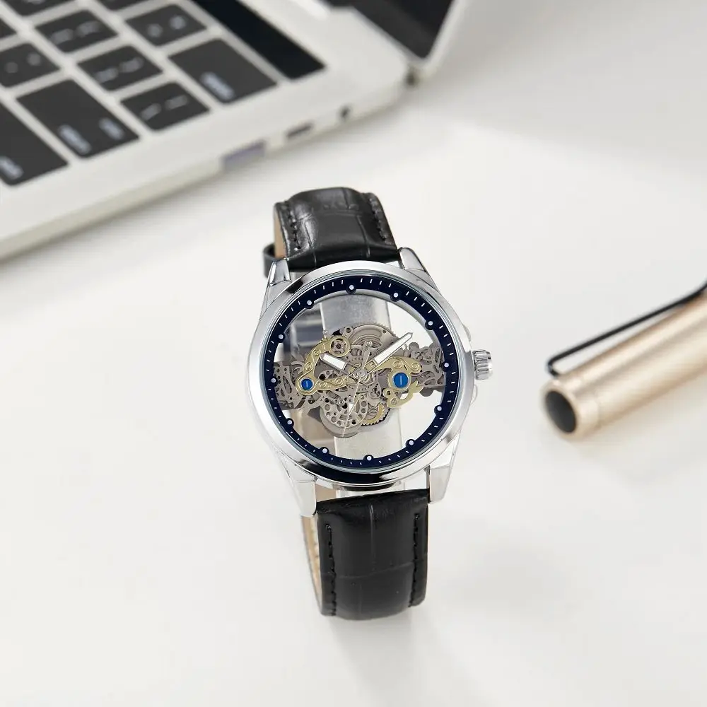 Reloj informal de moda para hombre, reloj de cuarzo con luz nocturna impermeable y transparente hueco, relojes para hombres
