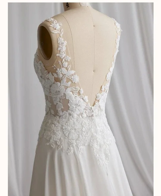 Chiffon Wedding Dresses Lace Applique Long Bride Gowns Backless V Neckline Bridal Dress Elegant