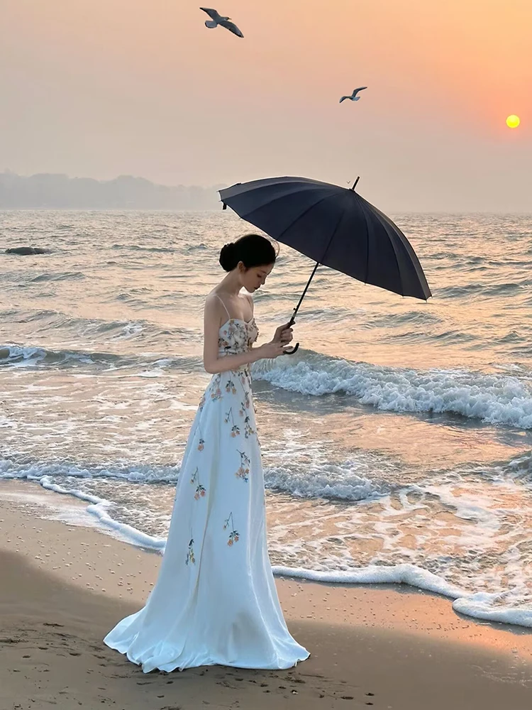 

Retro Embroidered Floral Long Dress Women's Summer Spring Season A-Line Gown Elegant Atmosphere Strapless Midi Skirt