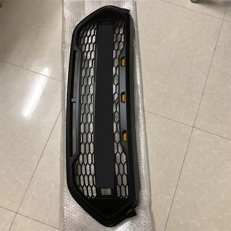 Glossy Black Honeycomb Grille Front Bumper Mask Mesh  Amber Led Racing Grills Upper Grid For Ford Escape Kuga 2017 2018 2019