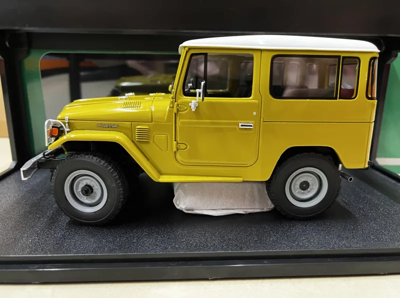 

Premium Edition 1/18 Newly Arrived Special Price Die-cast Metal Japanese Classic FJ40 Car Model Furniture Display Collection