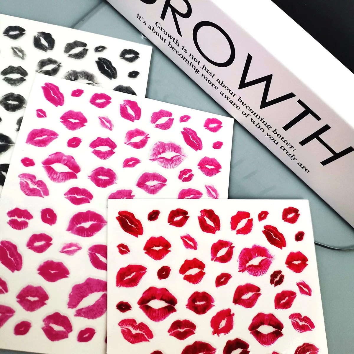 3pcsred black and white Cross-border hot girl style red lip manicure stickers personalized cool lip print ultra-thin adhesive