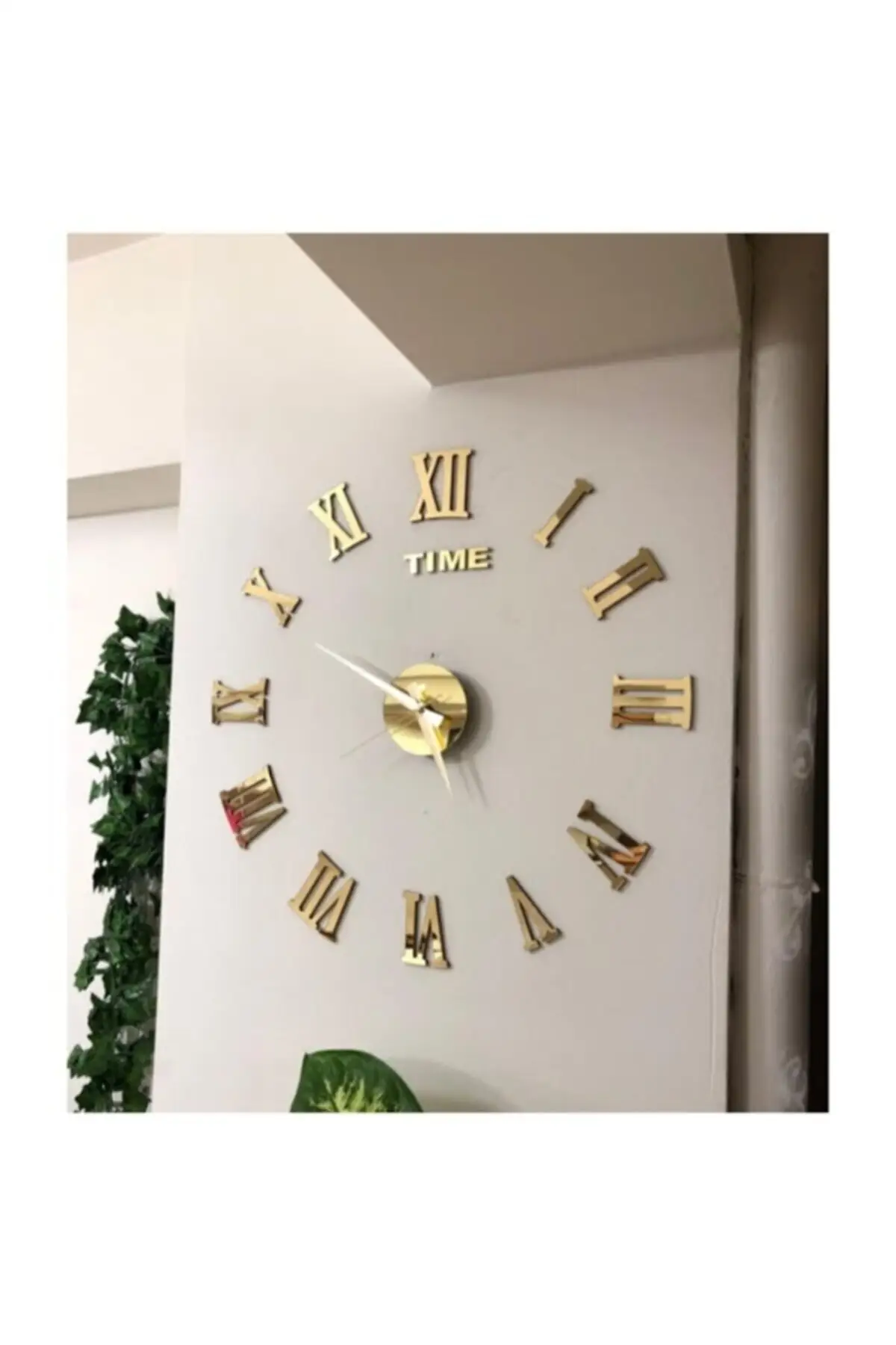 Uras 3d Decorative Roman Digit Plexi Wall Clock Wall Clock Creative Home Decor