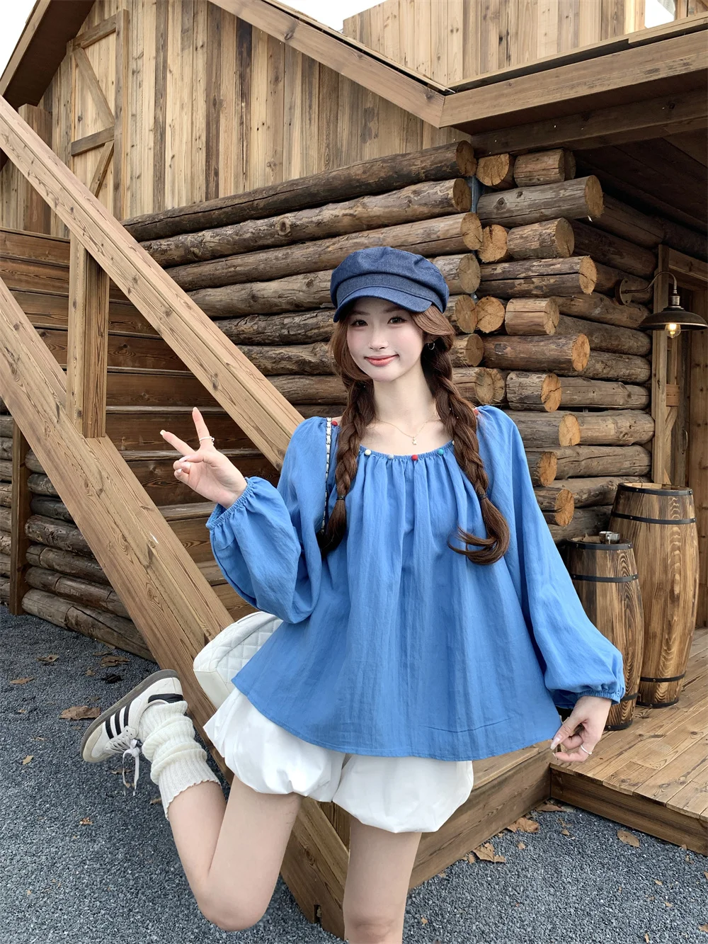 

Синяя повседневная свободная женская рубашка на одно плечо с плиссировкой, весенняя модная блузка в стиле lazy, из высококачественного материала, с рукавами-фонариками, длинная.