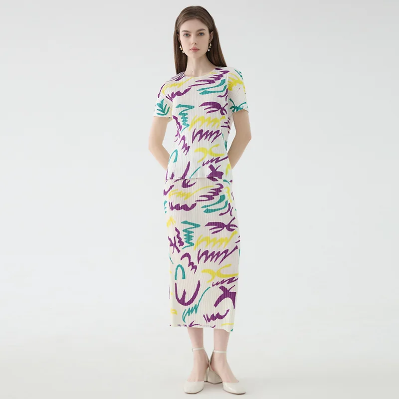 

Miyake Fold 2025 Summer New Letter Printed Fold Set Women's Simple Short Sleeve Pleats Top Fashion Half Skirt Two Piece Set