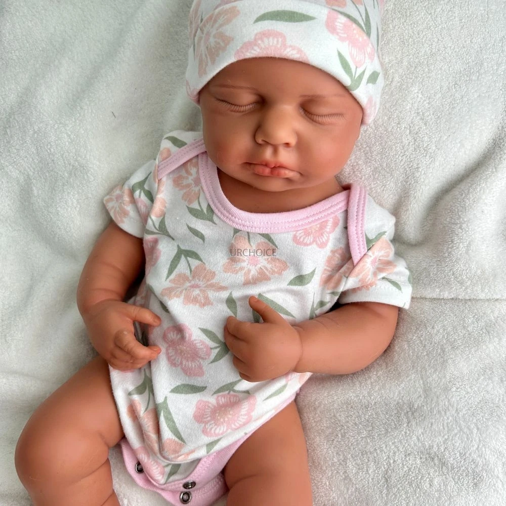Muñeca recién nacida de 20 pulgadas de silicona renacida niña / niño Loulou realista ponderada para la colección de la práctica de la enfermera