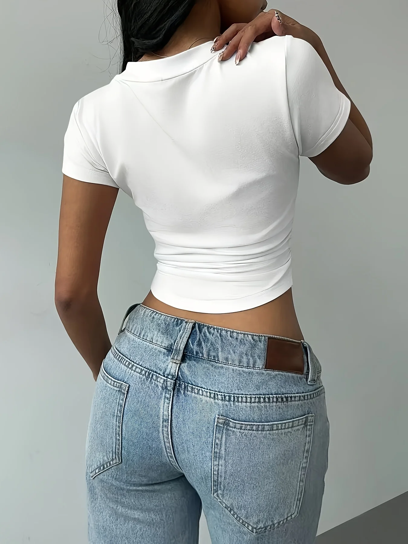 Summer women's short sleeved v-neck fitting undergarment tshirt tops Y2K T Shirt Women Casual Short Slee