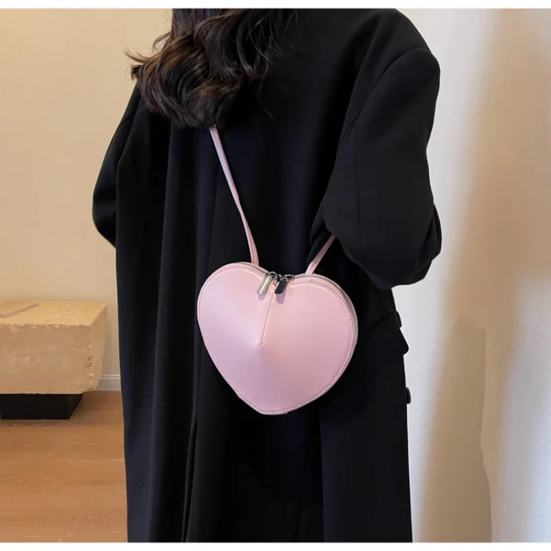 Hot Selling Fashion Heart Shape PU Shoulder Bag for Women 2024 High Quality Solid Color Casual Zipper Crossbody Bag Bolsa