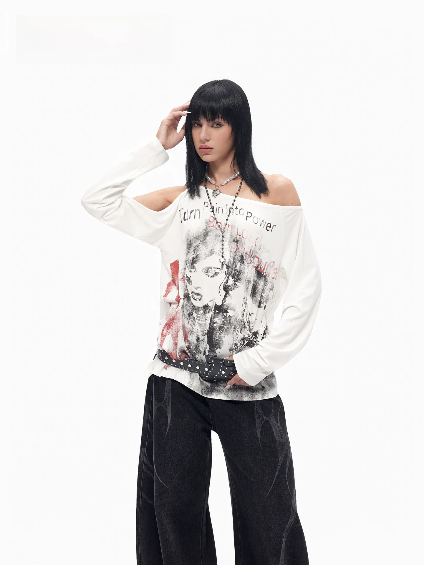 TooLazy American Retro Hot Girl Slope Shoulder Long Sleeve Cover up Design Sense Splice Shoulder Graffiti Top Women's T-shirt