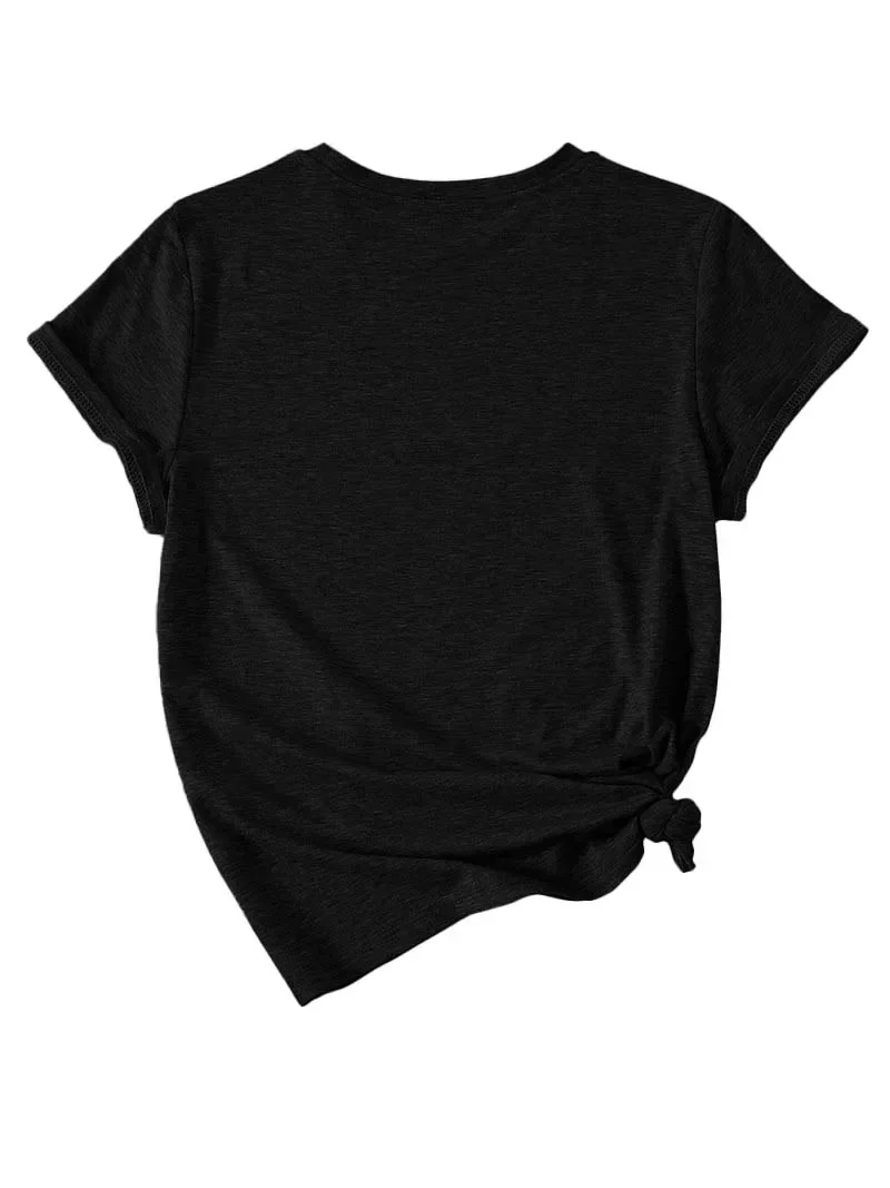 Camiseta negra de talla grande con cuello redondo y cita inspiradora y ilustración elegante: fe - inspirada y de moda