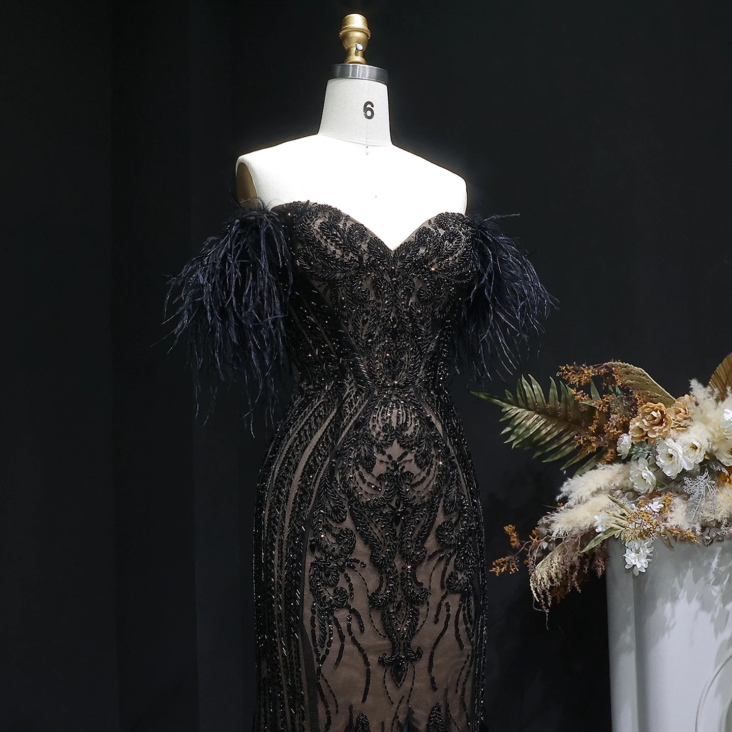 Sharon Said Luxuriöse Meerjungfrauen-Abendkleider, schulterfrei, mit Federn und Perlen, saudi-arabische Damen-Partykleider SS792, maßgeschneidert – Detail 6
