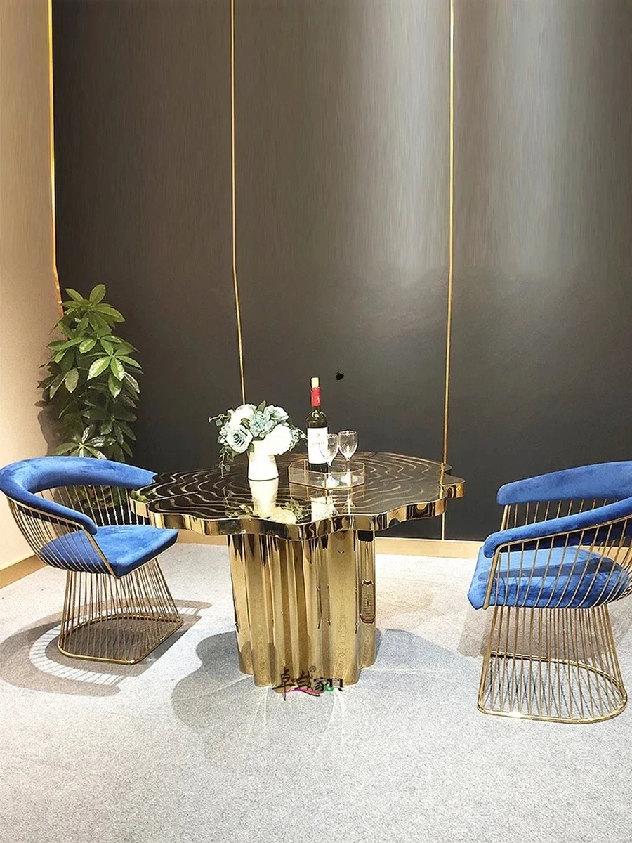 A  Stainless Steel Electroplating Mirror Etching Metal Design Round Table Small Living Room Home