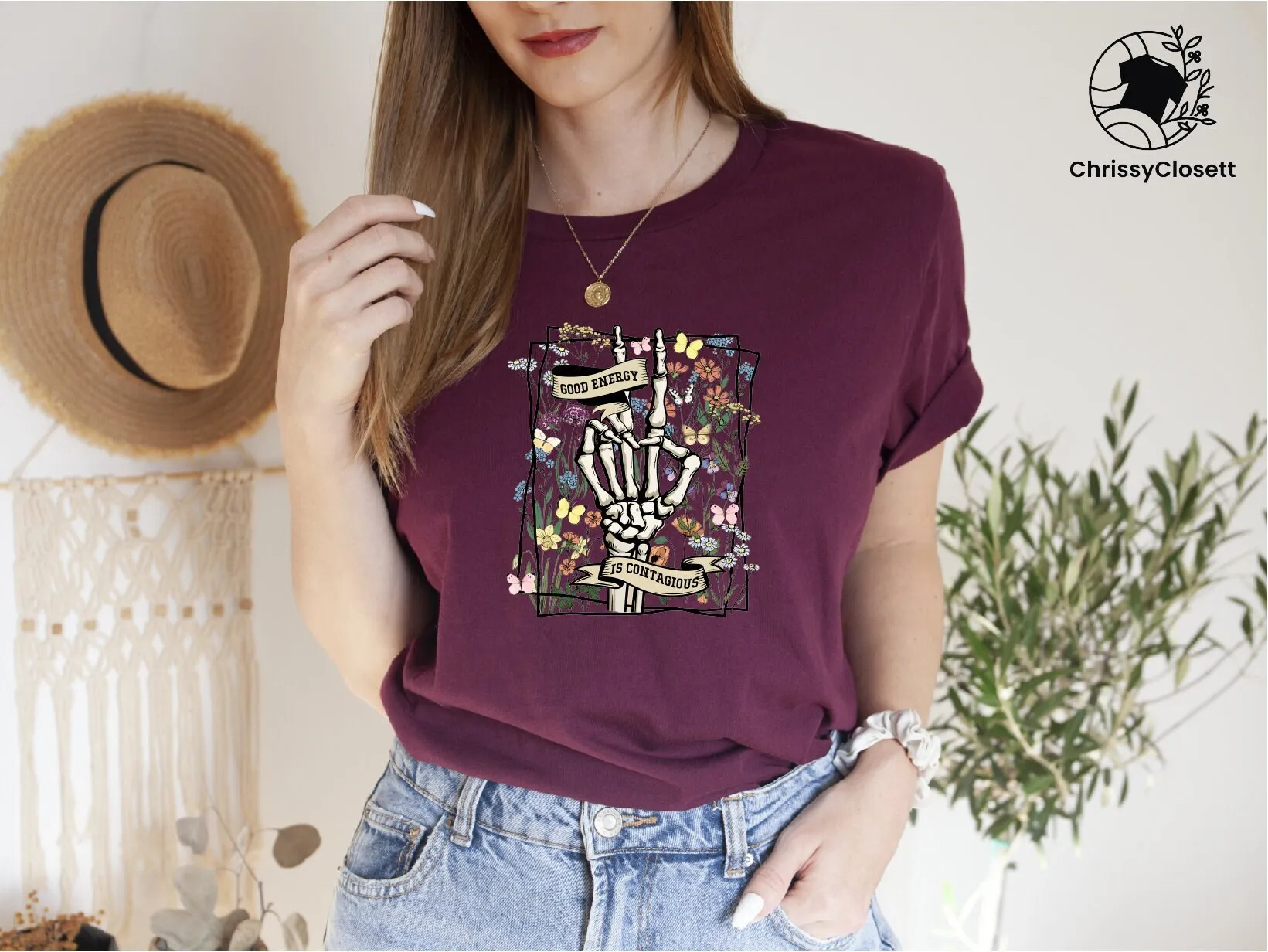 

Футболка Good Energy Is Contagious Скелет Рука Цветочный Дикий Цветочный Дизайн Ментальное Здоровье имеет мотивационные Позитивные