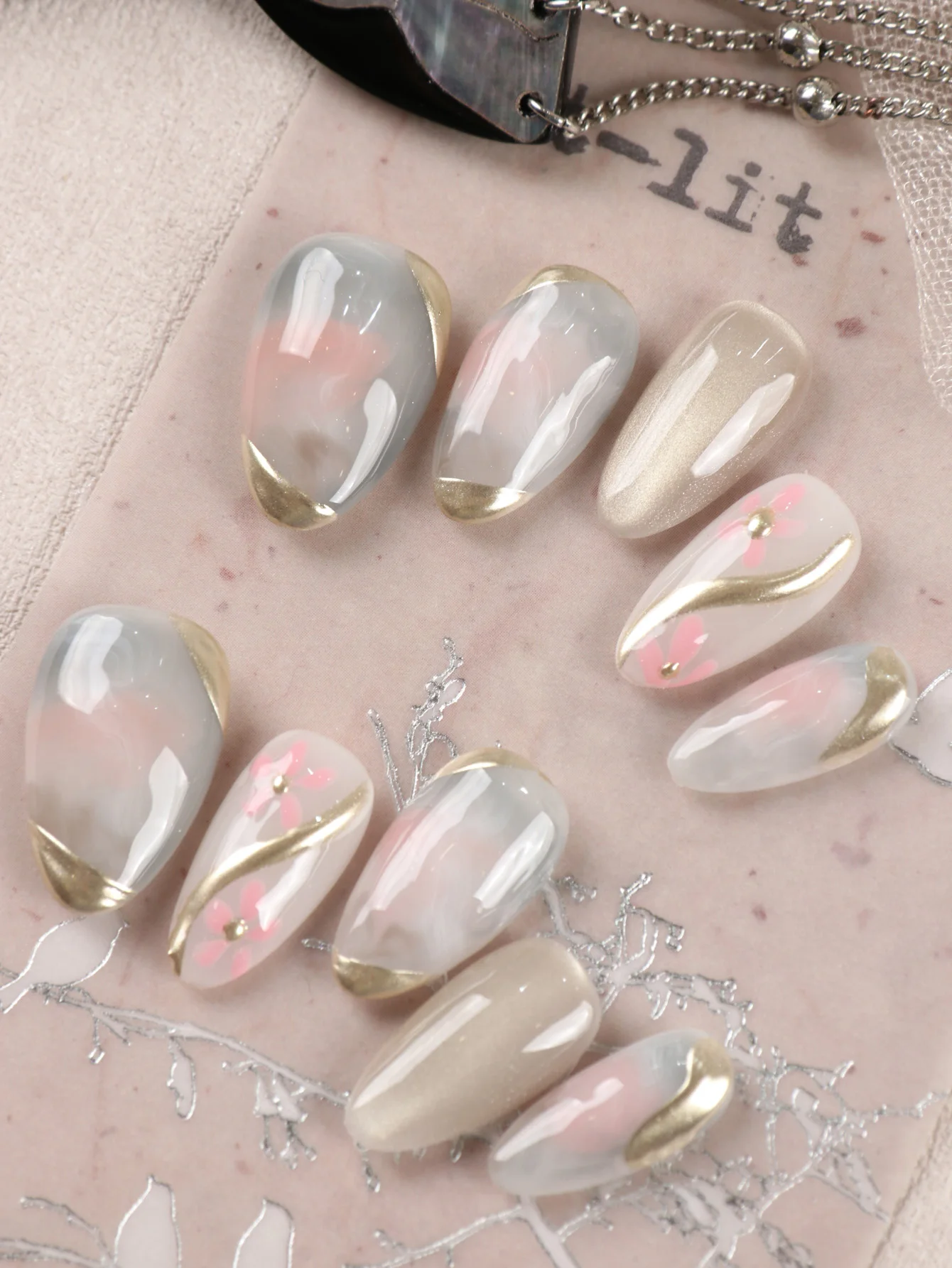 10Pcs Press on Nails Short Pink Blue Halation Lotus Press on Nails Fake Nails Includes 1 Sheet of Adhesive Tabs & 1 Pc Mini File