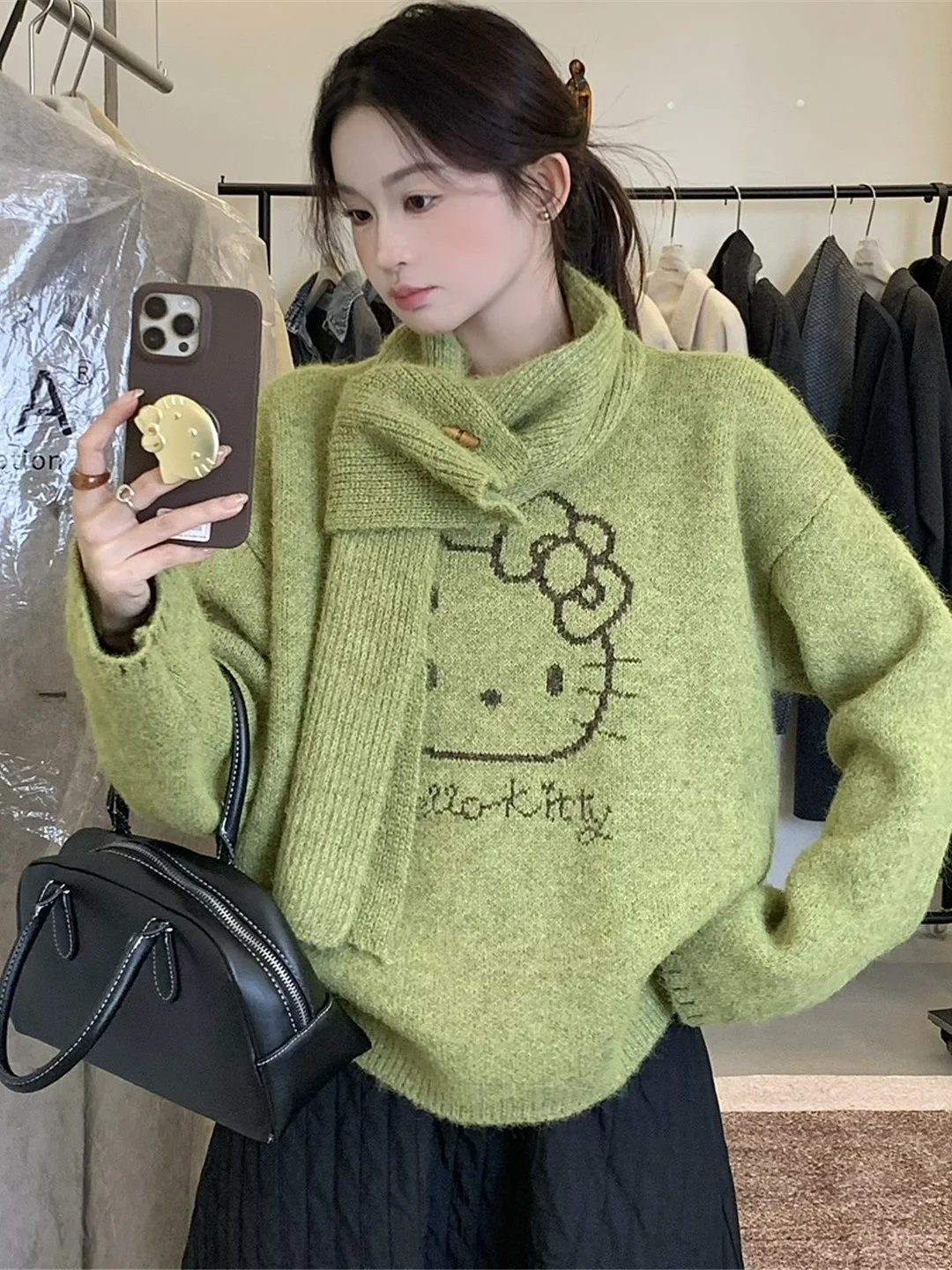 

Теплый вязаный свитер с высоким воротником, женский свободный удобный топ с героями мультфильмов HelloKit и шарф, мягкое нижнее белье irt