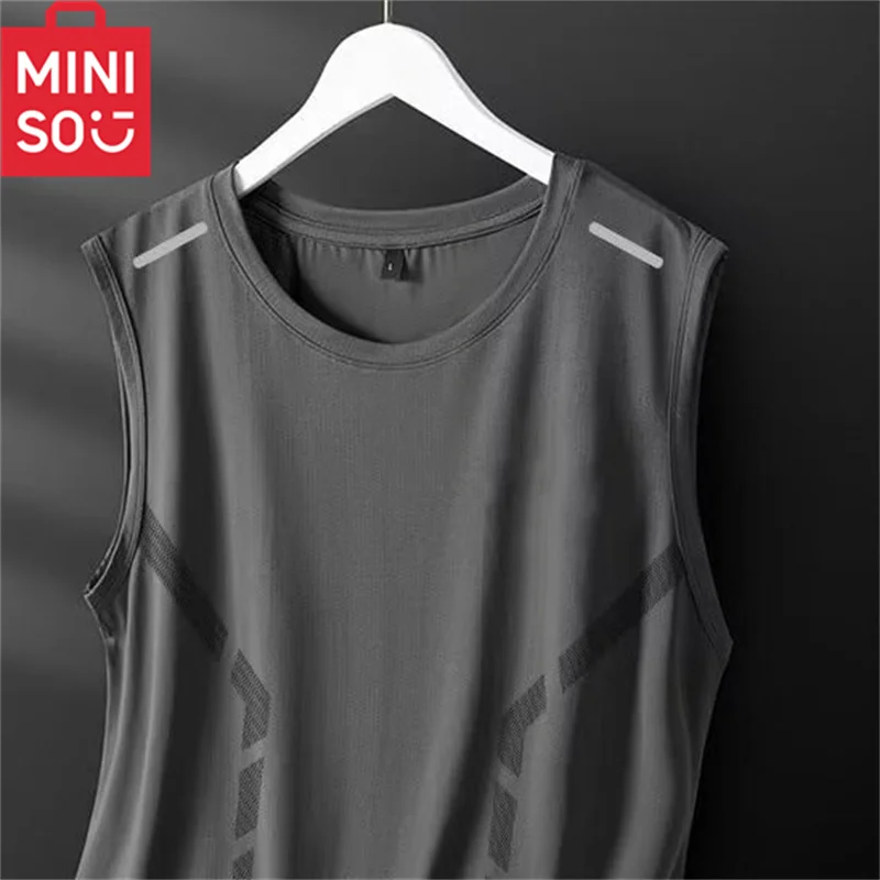 MINISO Tank Top Men's Trendy Thin Breathable Quick Drying Sports Casual Wide Shoulder Men's Round Neck Sleeveless T-shirt Trendy
