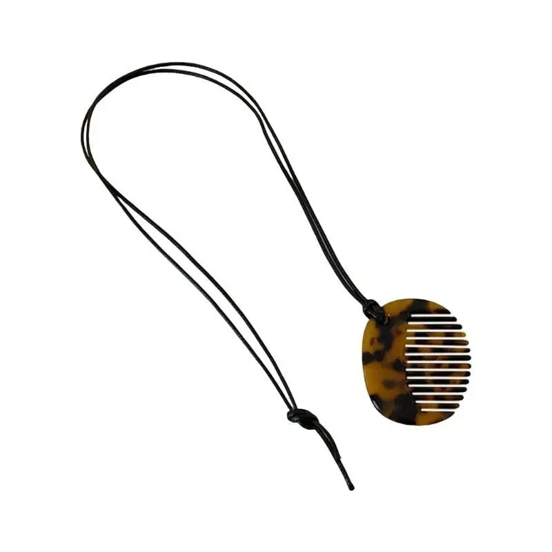 P9FE Stylish Stylish Comb Pendant Necklace Portable for Daily Life and Social Event