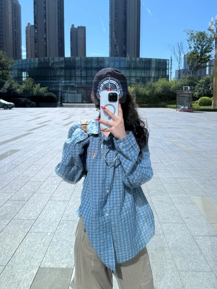 قميص كاروهات أزرق فضفاض للنساء، موديل خريف 2025 الجديد، أسلوب كوري كسول، متعدد الاستخدامات، يظهر الشباب، قميص وجاكيت للارتداء...