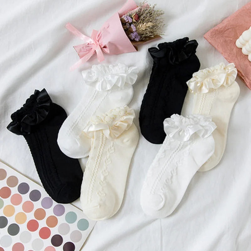 ถุงเท้าน่ารัก Lolita Ruffle สีขาว Kawaii Lolita Calcetines ชุดคอสเพลย์อุปกรณ์เสริมลูกไม้ถุงเท้าการ์ตูนอะนิเมะสาวหวานของขวัญ