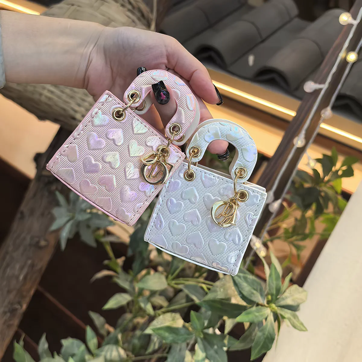 

Аксессуары для кукол BJD, подходящие для размера 1/3, новая мини-сумочка-подвеска, градиентная фантазийная креативная сумочка, 4 цвета, для повседневного использования.