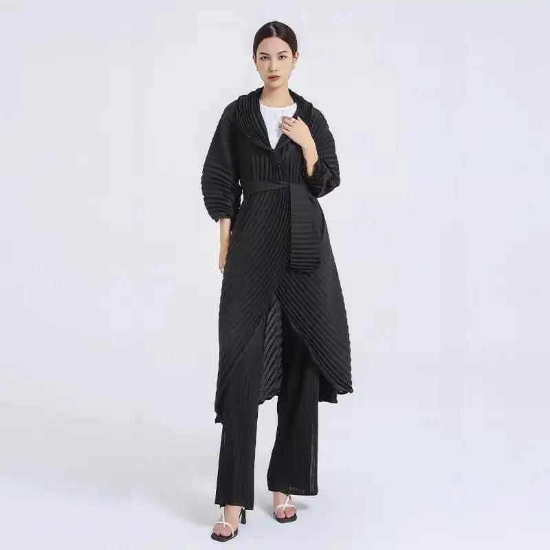 

Spring 2023 Women's Medium Length Trench Coat Temperament High Grade Waist Strap Fashion Polo Pleated Cardigan Autumn Top