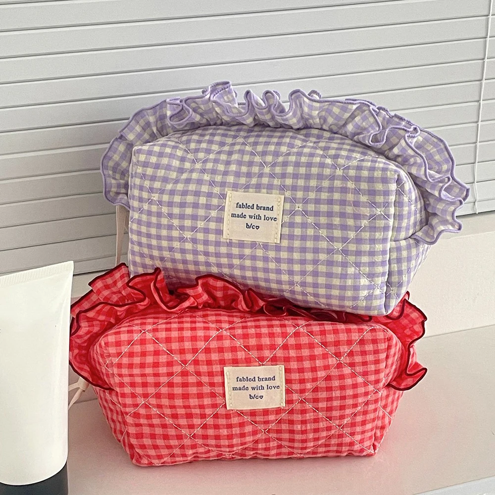 

Creative Plaid Pattern Ruffle Makeup Bag Large Capacity with Zipper Cosmetic Cases Cute Korean Style Toiletry Organizer Travel
