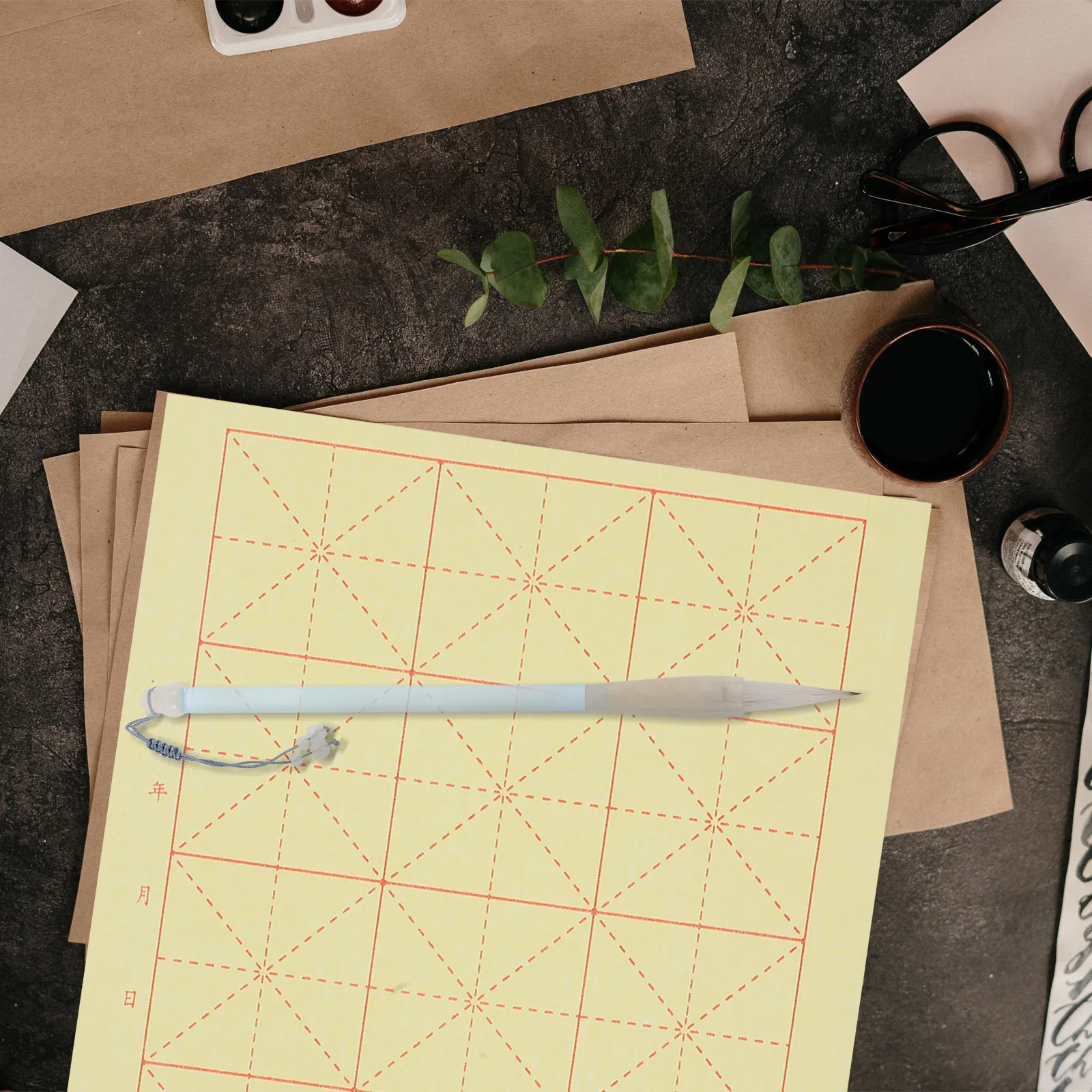 200Pcs Calligraphy Practice Paper Xuan Rice Paper Sheets for Beginners Grid Layout Smooth Writing Surface Home School Learning