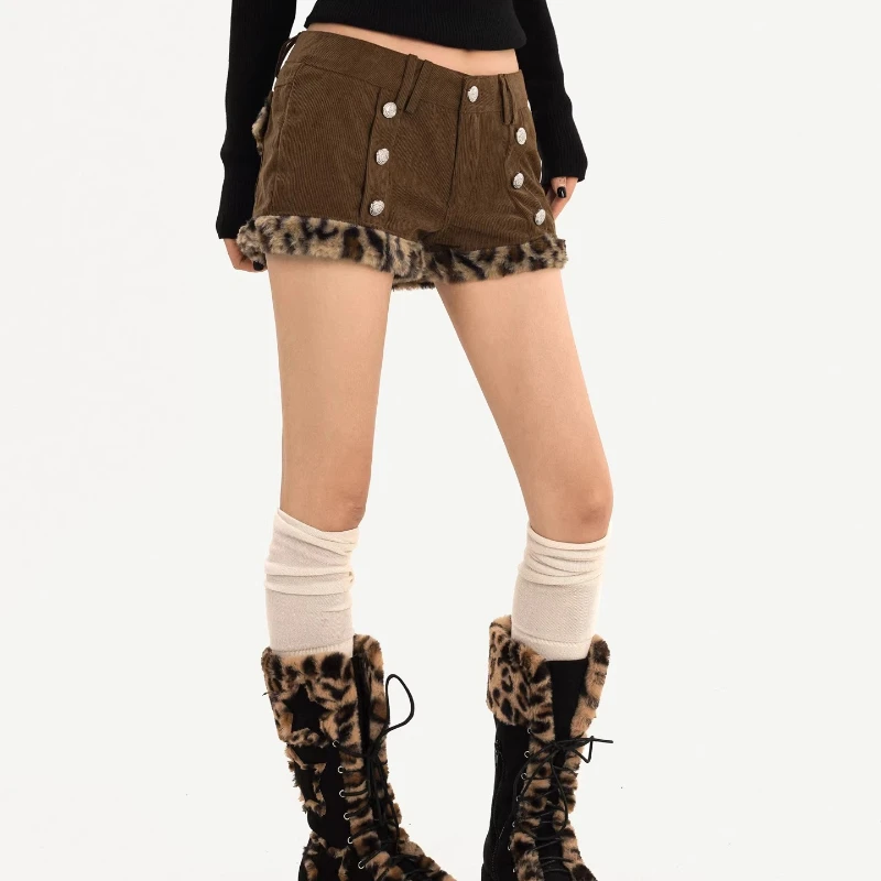 ヴィンテージデザインヒョウ柄ぬいぐるみスプライシングコーデュロイ女性のショーツ秋冬甘いクールローウエストストレートホットパンツレディース