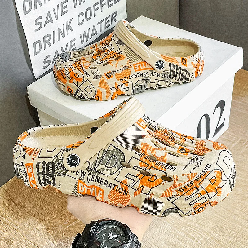 

Камуфляжная обувь в форме пещеры, новые сандалии Baotou, мужская пляжная обувь, повседневная садовая обувь, крутые прицепы с принтом