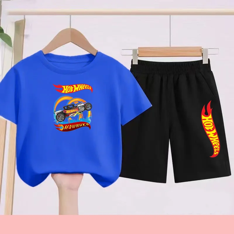

Summer Children's Sports Set: A Short T-shirt and Shorts Featuring Cartoon and Anime Car Patterns for a Handsome Boy as a Gift