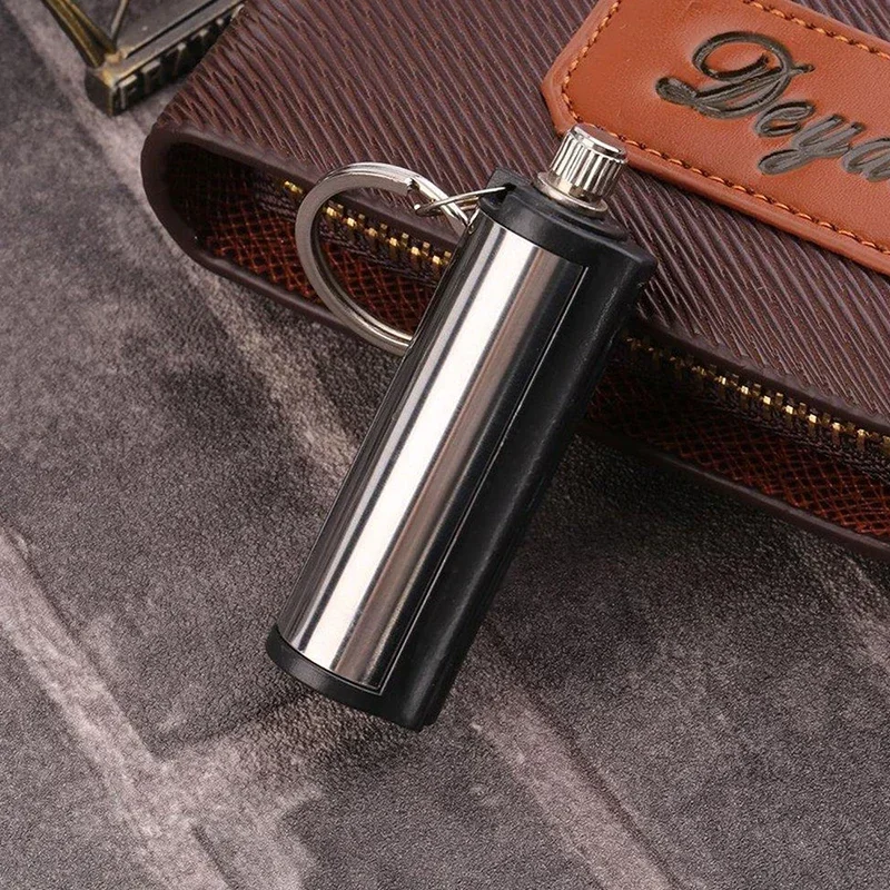 Portable Metal Waterproof Keychain Cotton Core Kerosene Without Fire Outdoor Camping Survival Tool Lighter Smoking Accessories