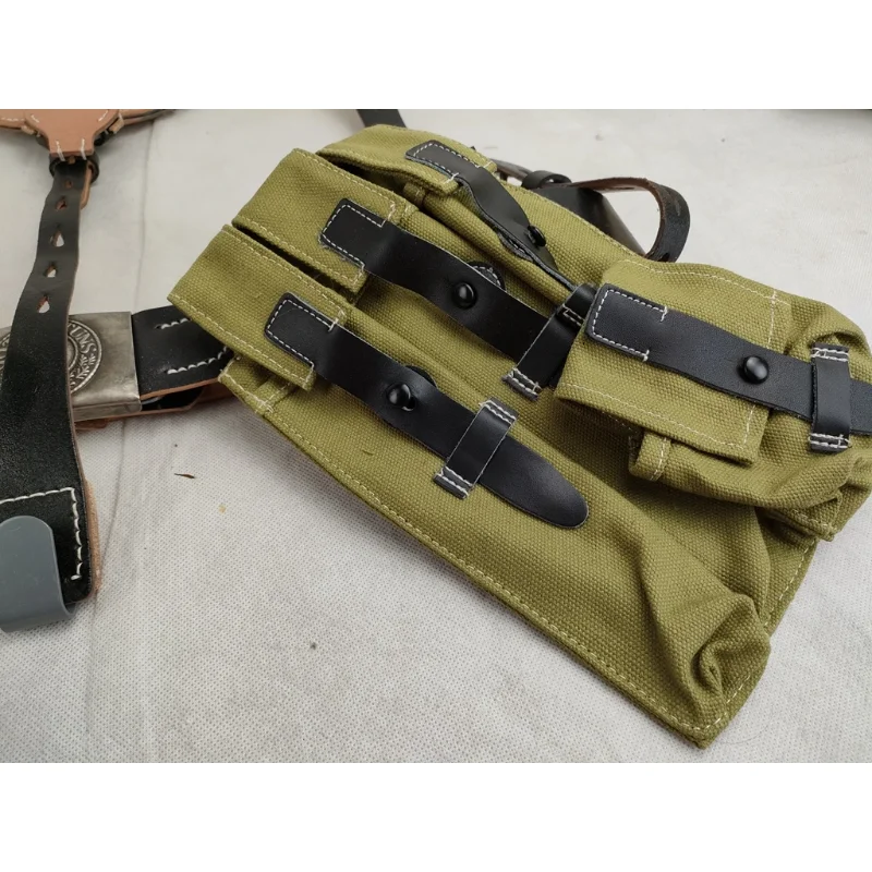 classics TOMBJ Military GERMAN ARMY WH SOLDIER fighting LEATHER SERVICE EQUIPMENT BELT Y-STRAPS MP38 MP40 AMMO POUCH 1:1 SET