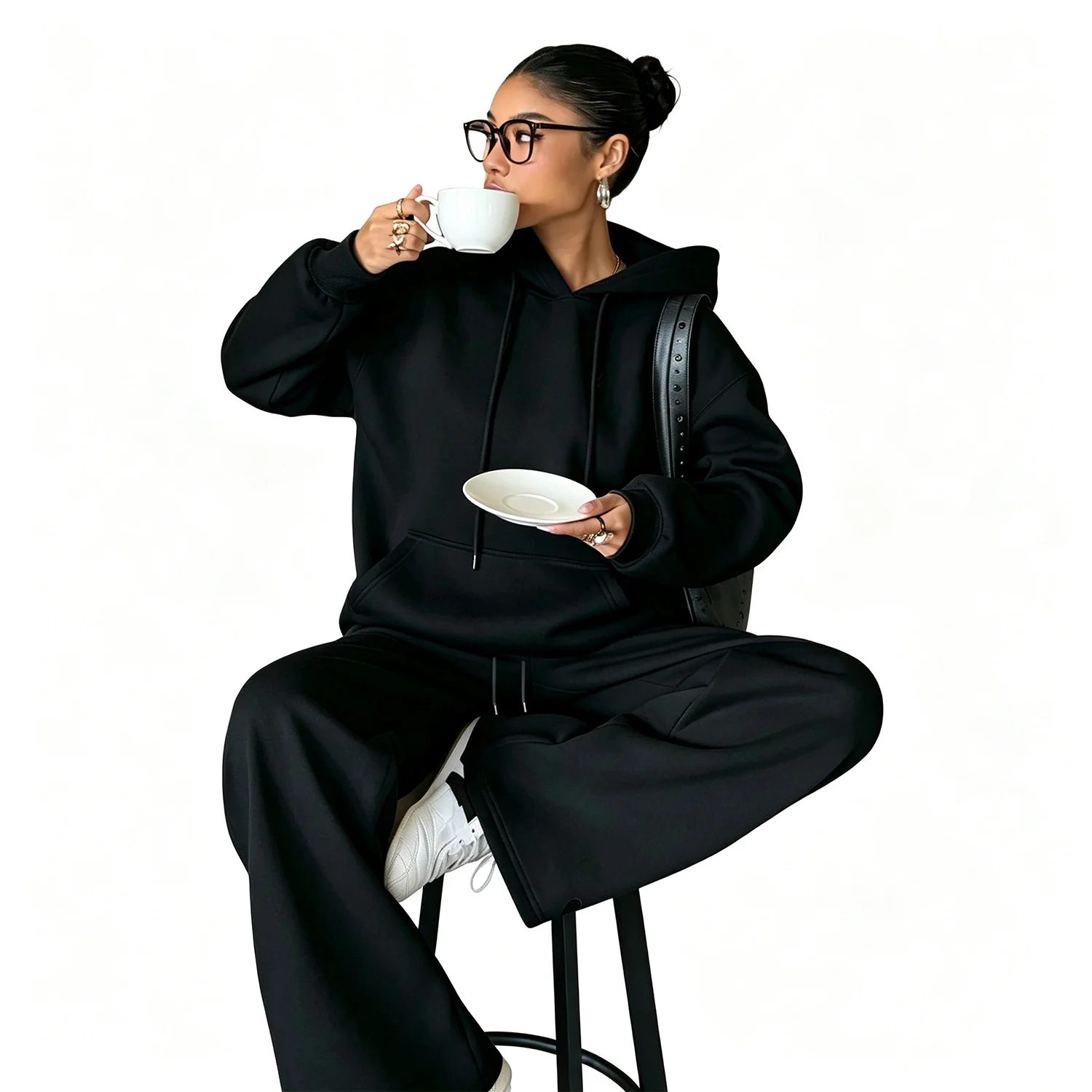 2-teiliges Set: Lässiges Damen-Sweatshirt mit Kordelzug und Taschen, langärmlig, kombiniert mit lockerer, entspannter Hose mit Kordelzug. Gefertigt – Detail 5