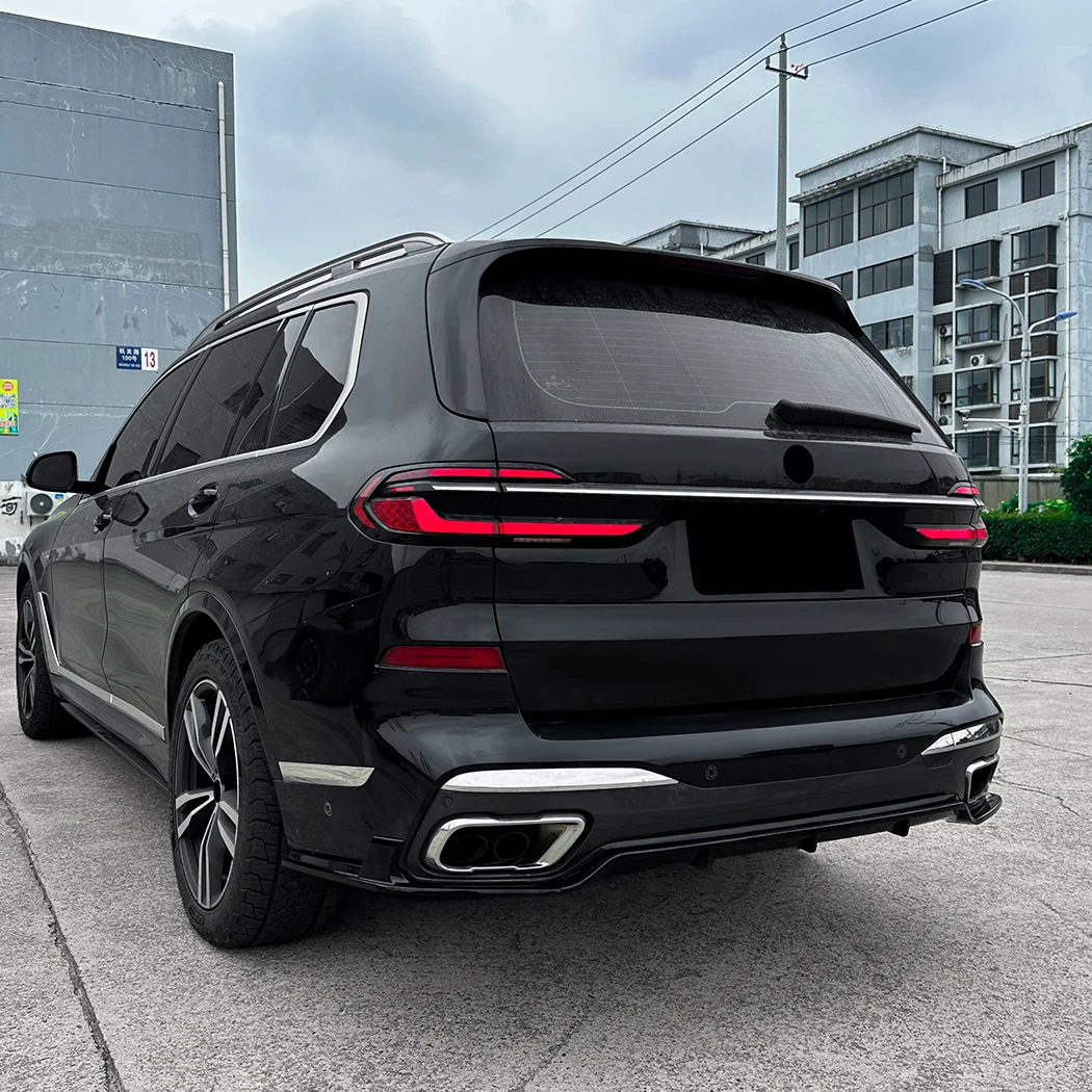 

Rear Bumper Diffuser Lip Spoiler Splitter Protector For BMW X7 G07 M Sport 2019-2025 ABS Decoration Guard